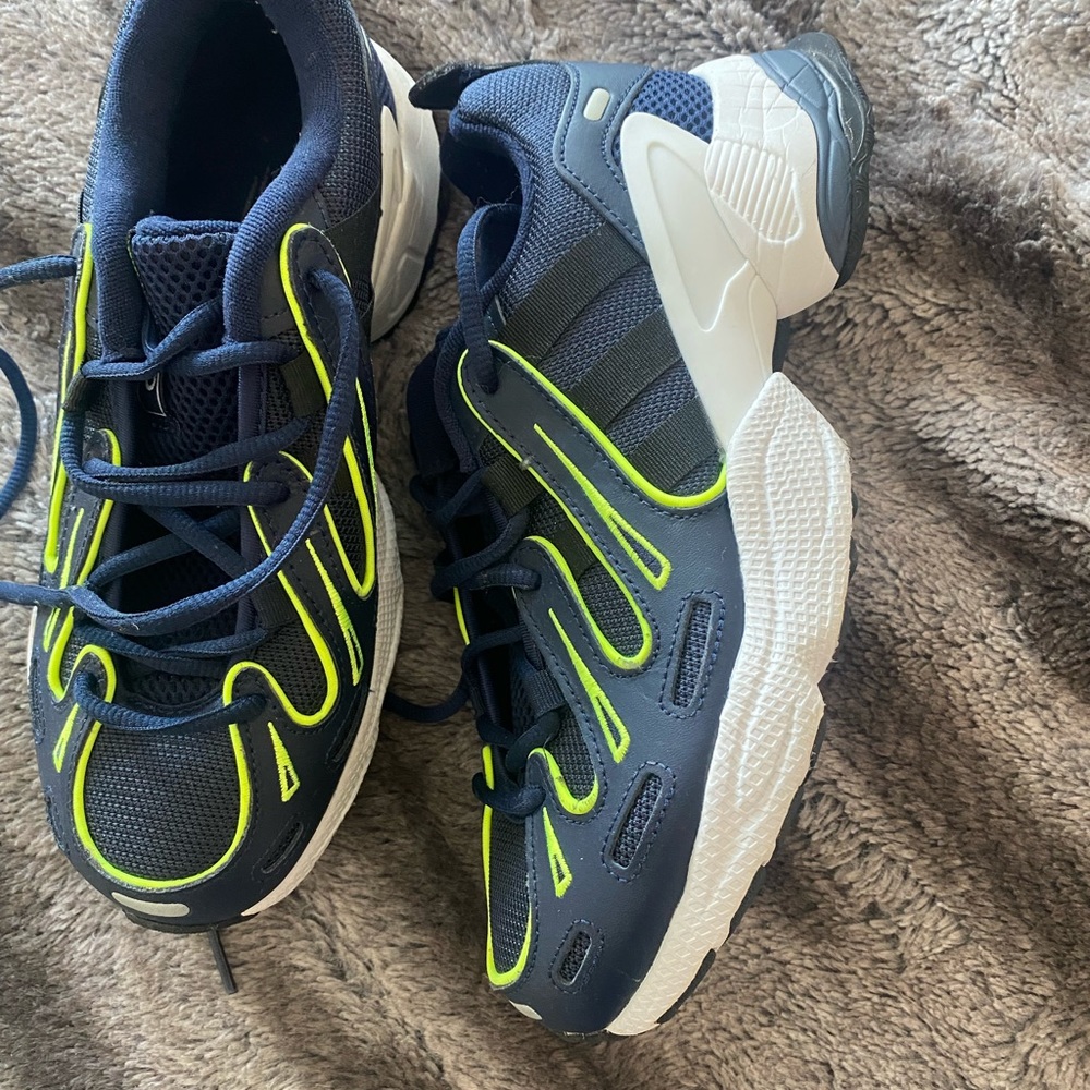 Addidas sneakers
